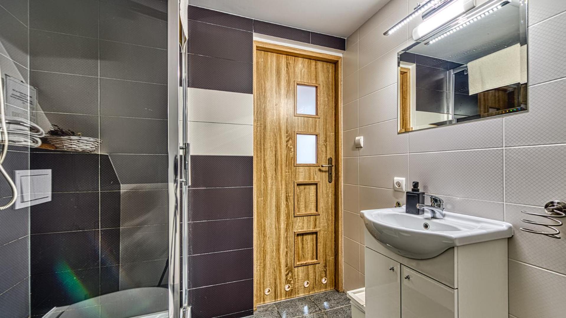 Izerska Baza - Basen, Ebike, Narty, Sauna, Jacuzzi, Las Blisko Swieradow Zdroj - 5D Apartamenty Giebultow  Eksteriør billede